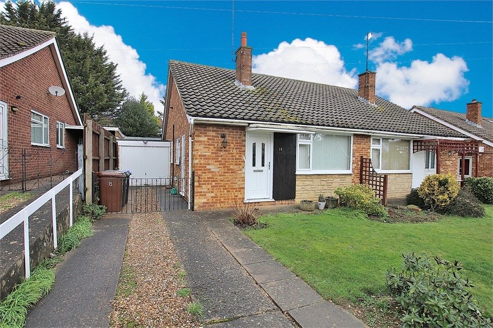 2 bed semidetached bungalow for sale in Lynmouth Avenue, Abington Vale