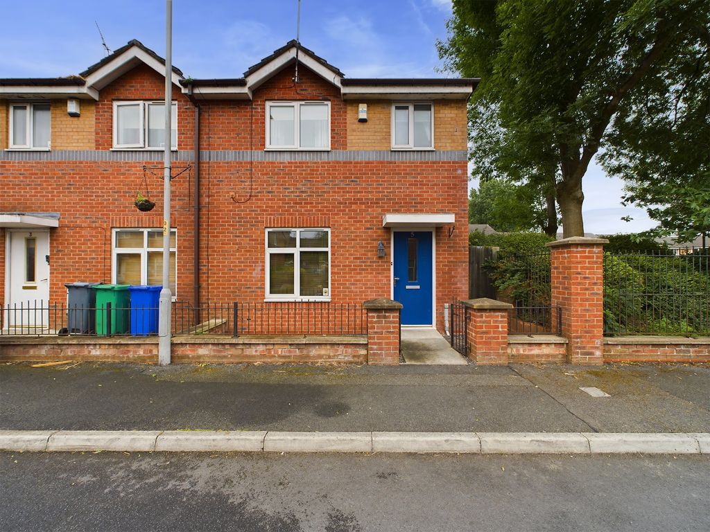 3 bed terraced house for sale in Bangor Street, Manchester M15 Zoopla