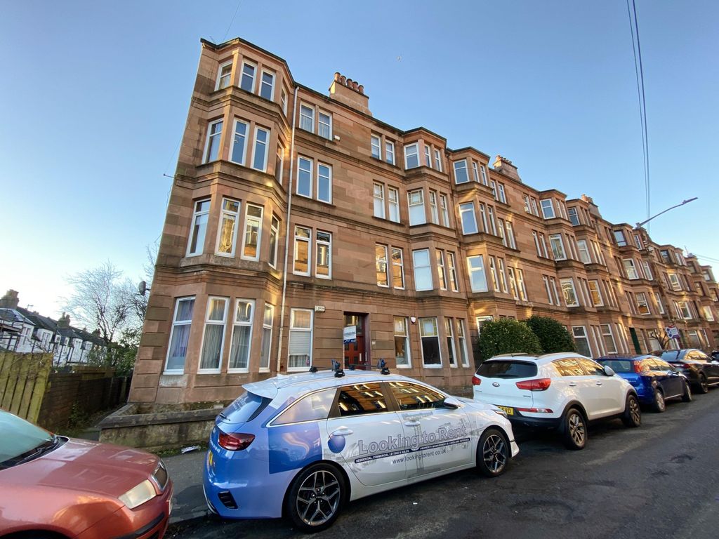 2 bed flat to rent in 48 Mount Stuart Street, Shawlands, Glasgow G41, £