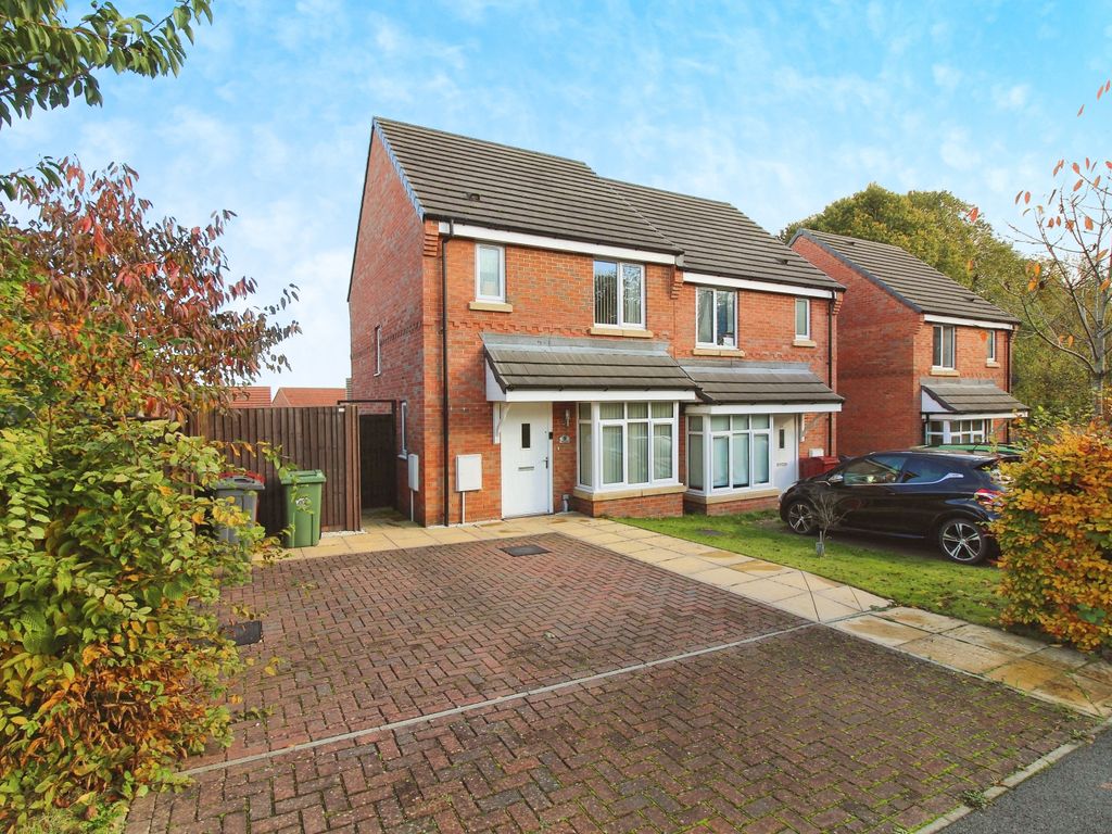 2 bed semidetached house for sale in Avenue, New Houghton