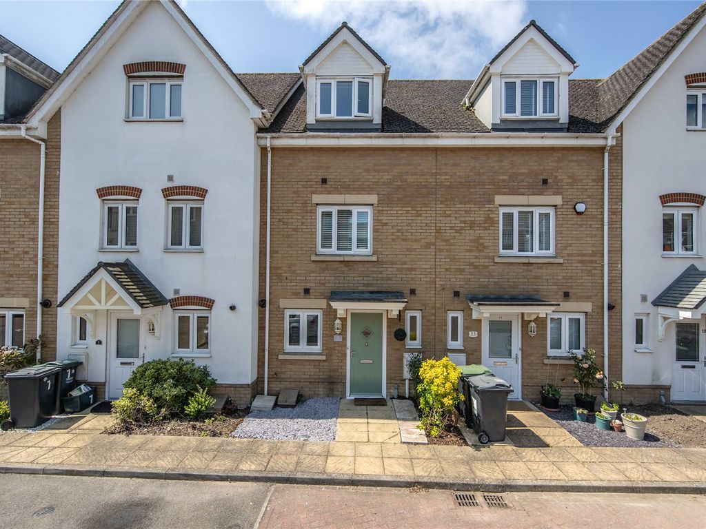 3 bed terraced house for sale in Sherwood Avenue, Larkfield, Aylesford