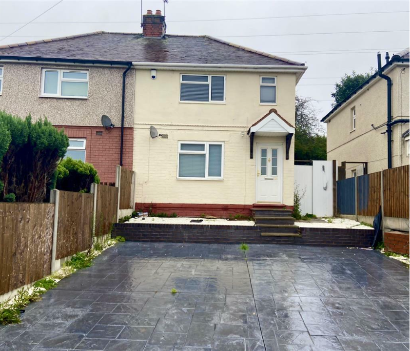 2 bed property for sale in Swan Street, Brierley Hill DY5, £170,000