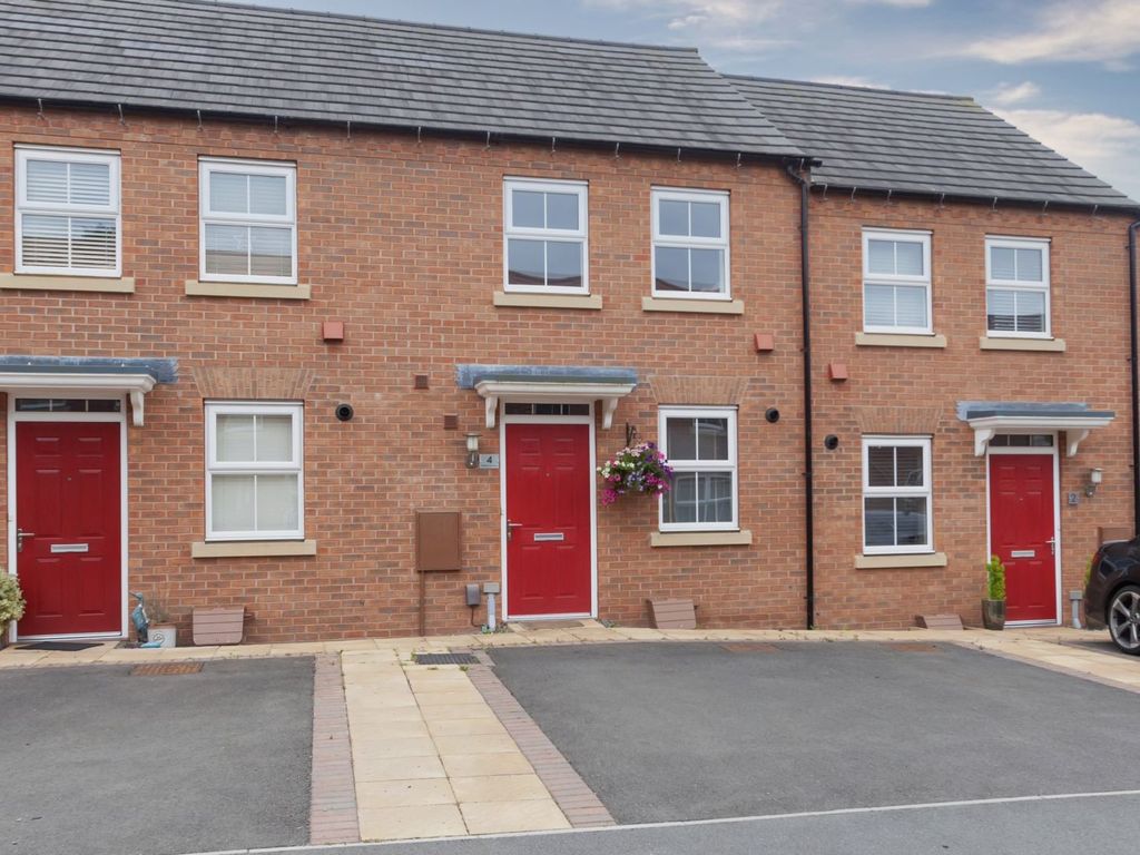 2 bed terraced house for sale in Highgrove Close, Burbage, Hinckley