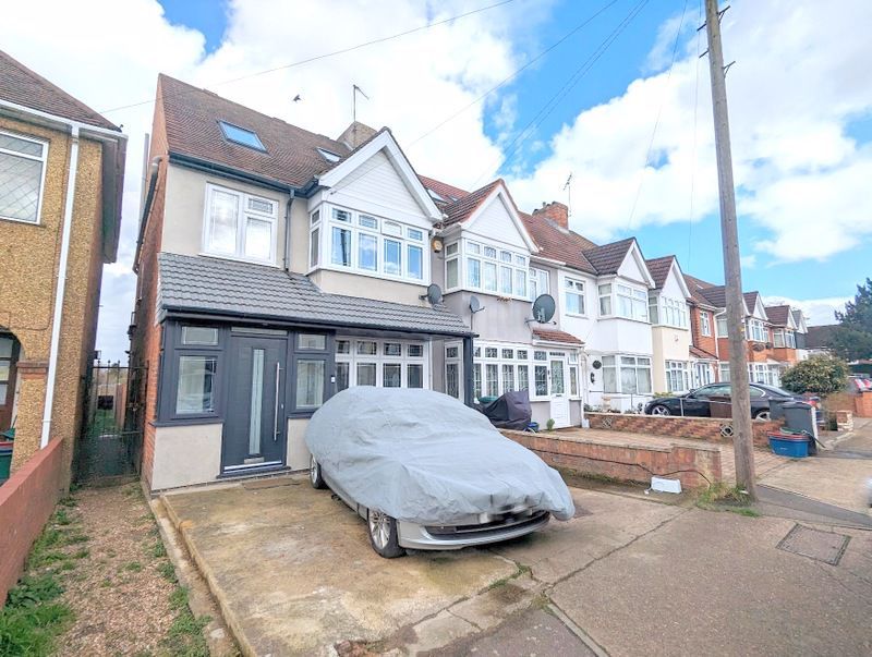 4 bed semidetached house for sale in Little Park Drive, Feltham TW13