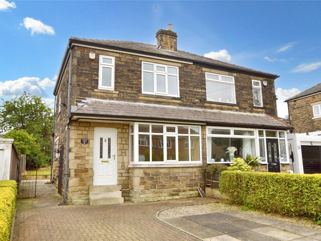 3 bed semidetached house for sale in Westdale Road, Pudsey, West