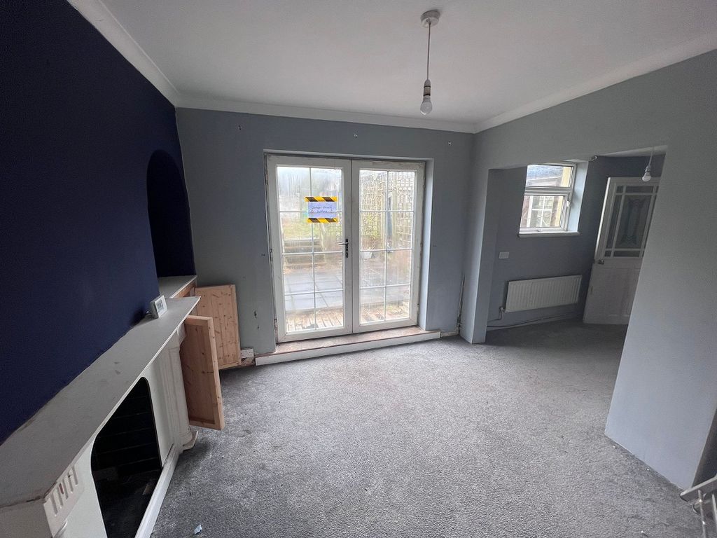 3 bed semidetached house for sale in HeolYNant, Sarn, Bridgend CF32