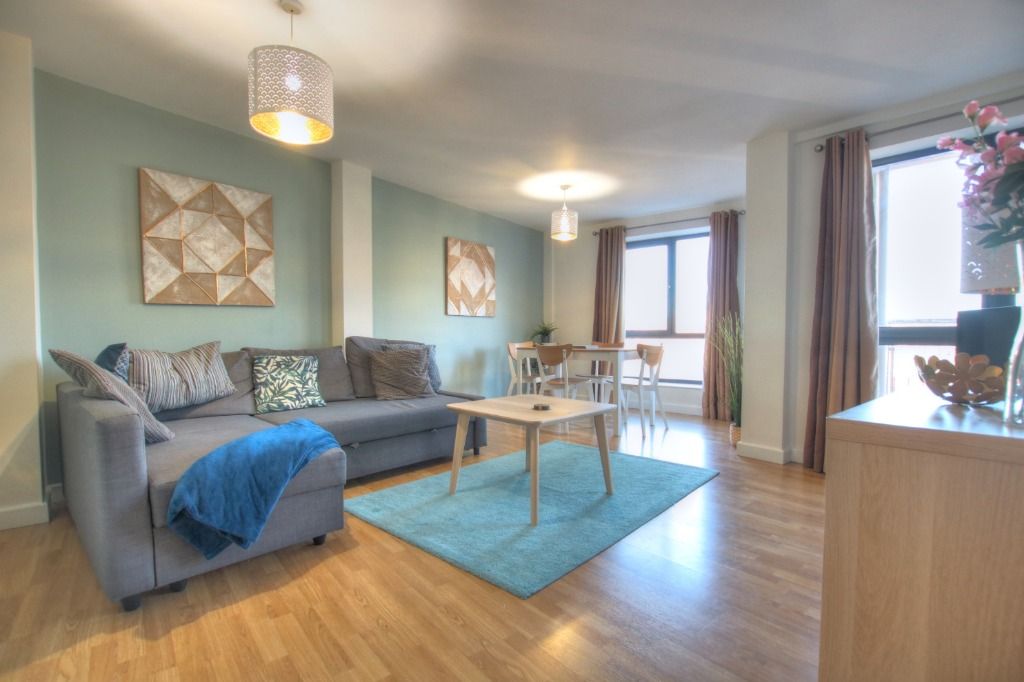 2 bed flat to rent in Baltic Quay, Mill Road, Gateshead NE8, £1,000 pcm