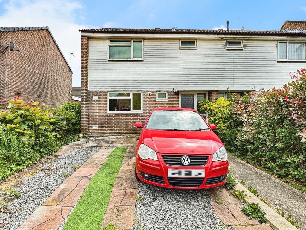 3 bed end terrace house for sale in Hibberd Way, Ensbury Park