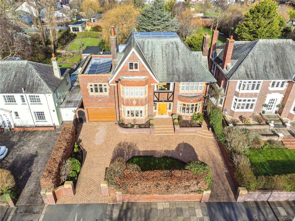 5 bed detached house for sale in North Park Drive, Blackpool