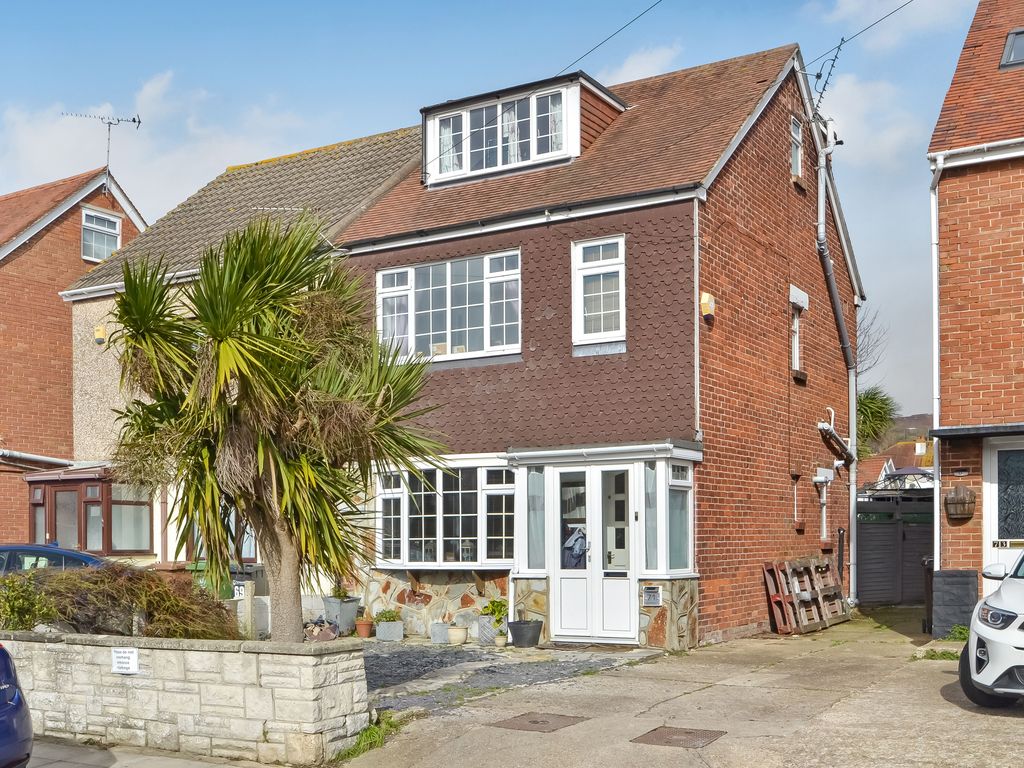 4 bed semidetached house for sale in Second Avenue, Farlington