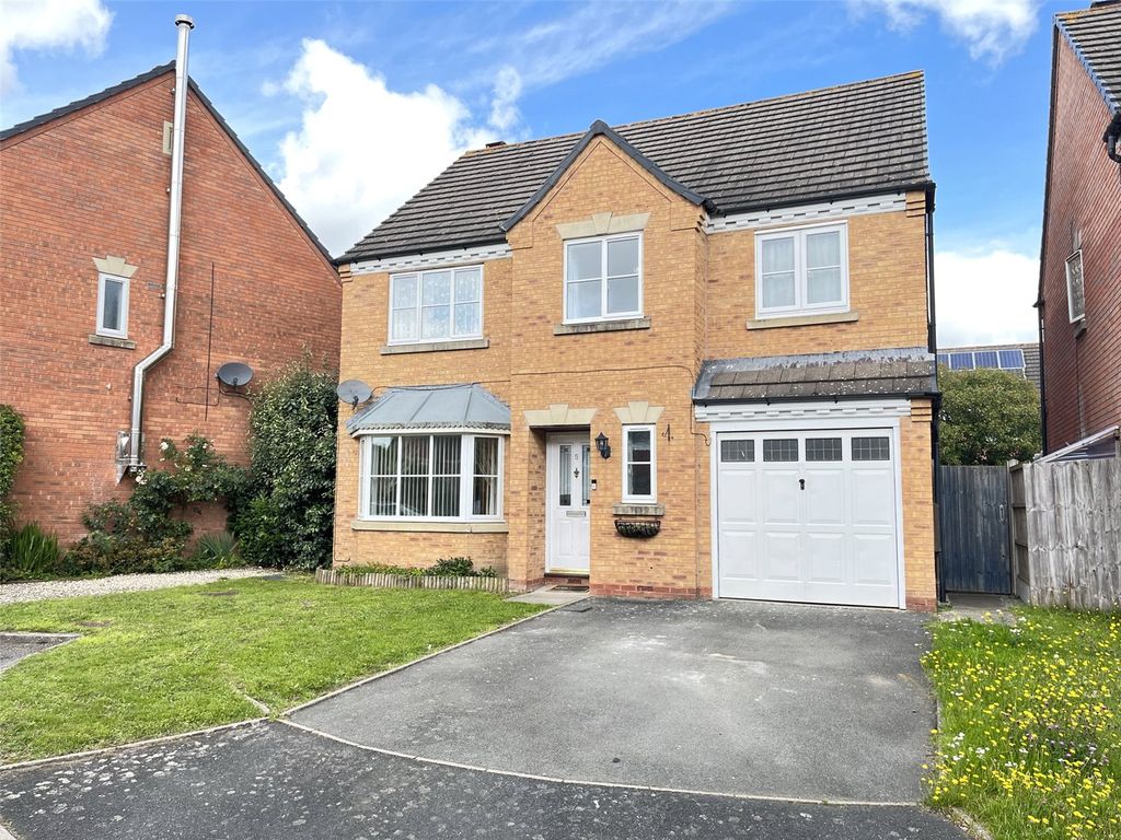 5 bed detached house to rent in Keelton Close, Bicton Heath, Shrewsbury