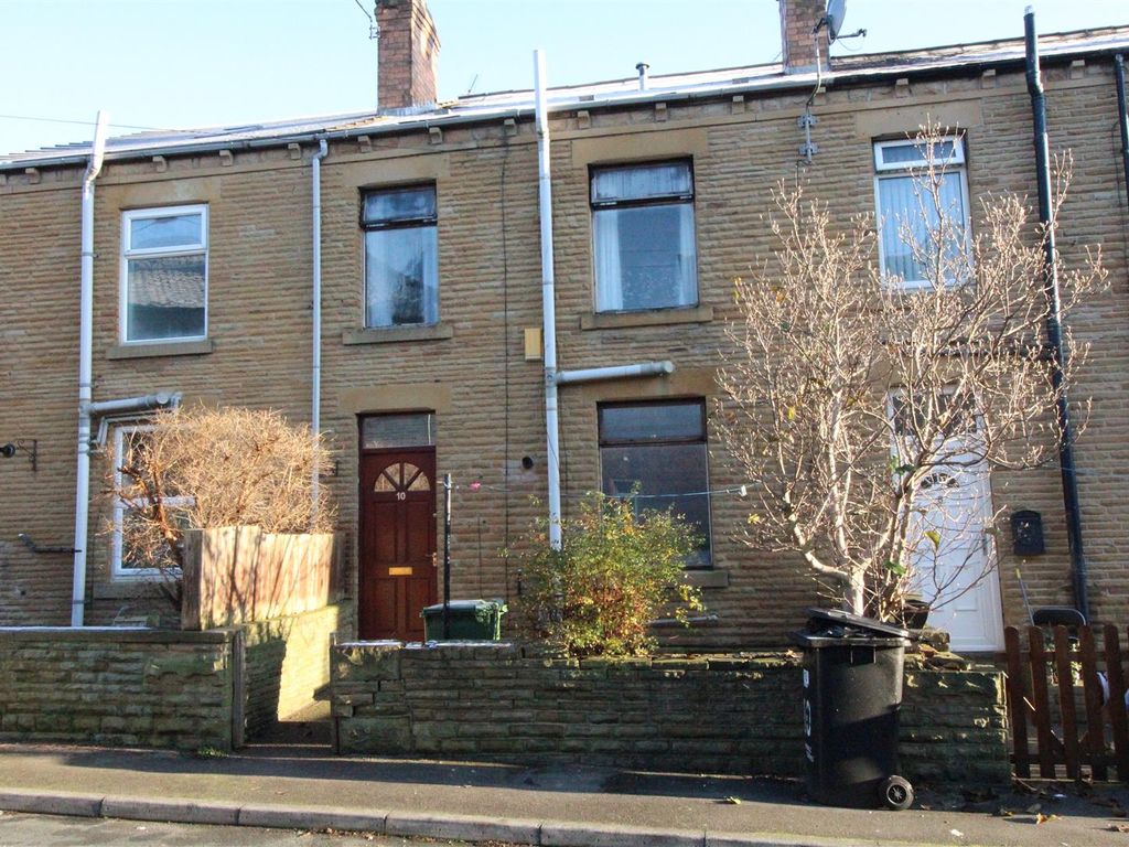 2 bed terraced house to rent in Airedale Terrace, Morley, Leeds LS27, £