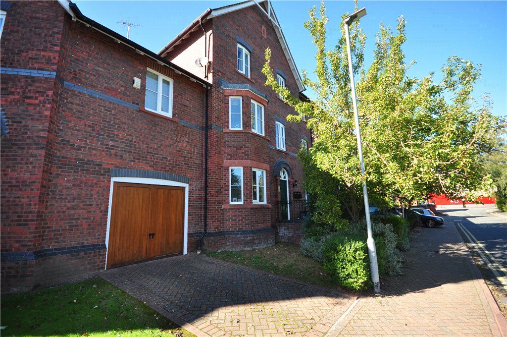 Walls Avenue, Chester, Cheshire CH1  
