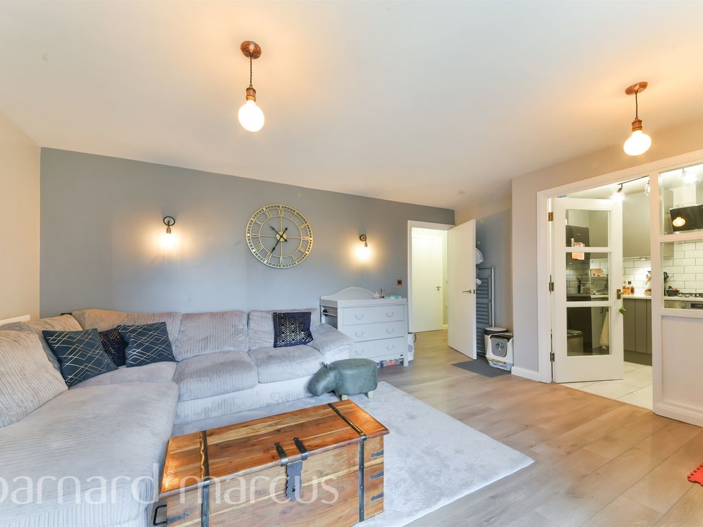 1 bed flat for sale in Great Chart Street, London SW11 Zoopla