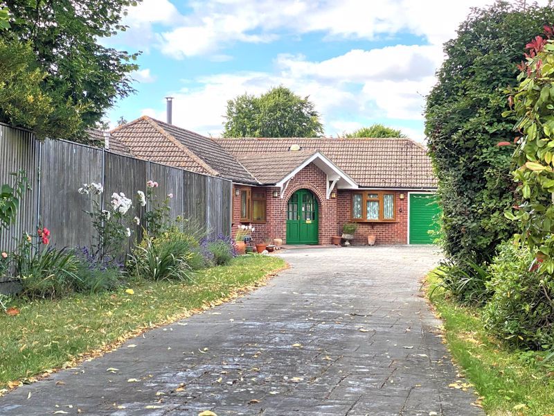 3 bed detached house for sale in London Road, Blewbury, Didcot OX11