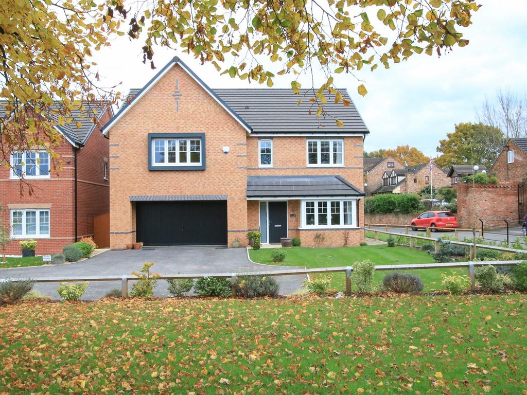 5 bed detached house for sale in School Lane, Wheatley Hills, Doncaster
