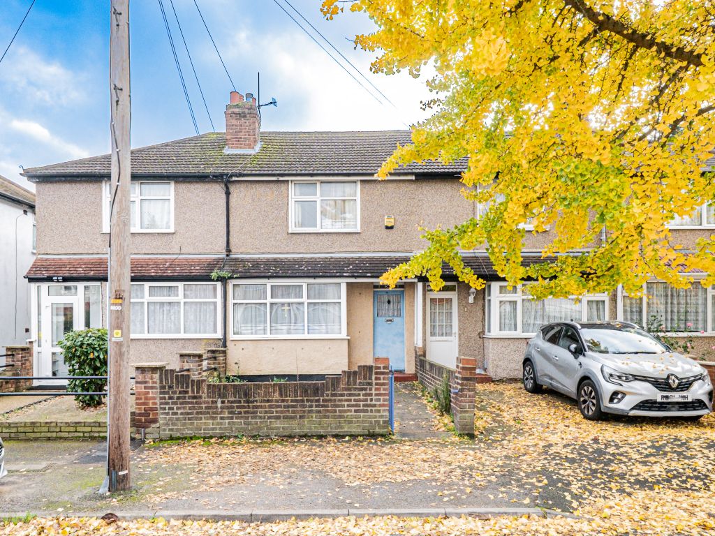 2 bed terraced house for sale in Woodstock Gardens, Hayes UB4 Zoopla