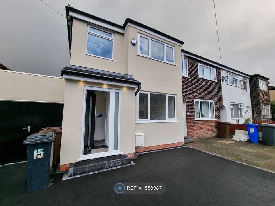 3 bed end terrace house to rent in Hawkstone Avenue, Droylsden