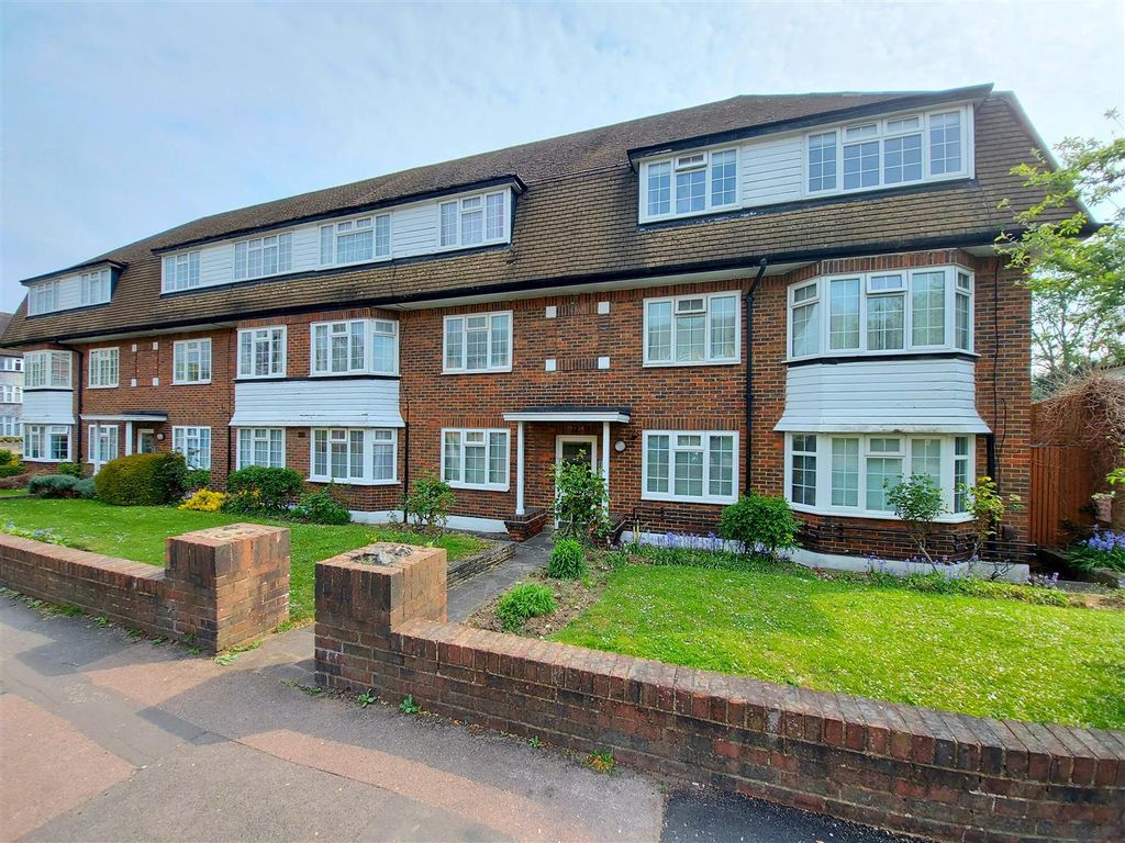 2 bed flat to rent in Mulgrave Road, Sutton SM2 Zoopla