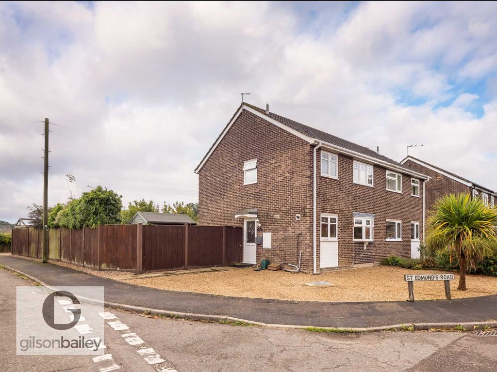 3 bed semidetached house for sale in St Peters Road, Lingwood NR13, £