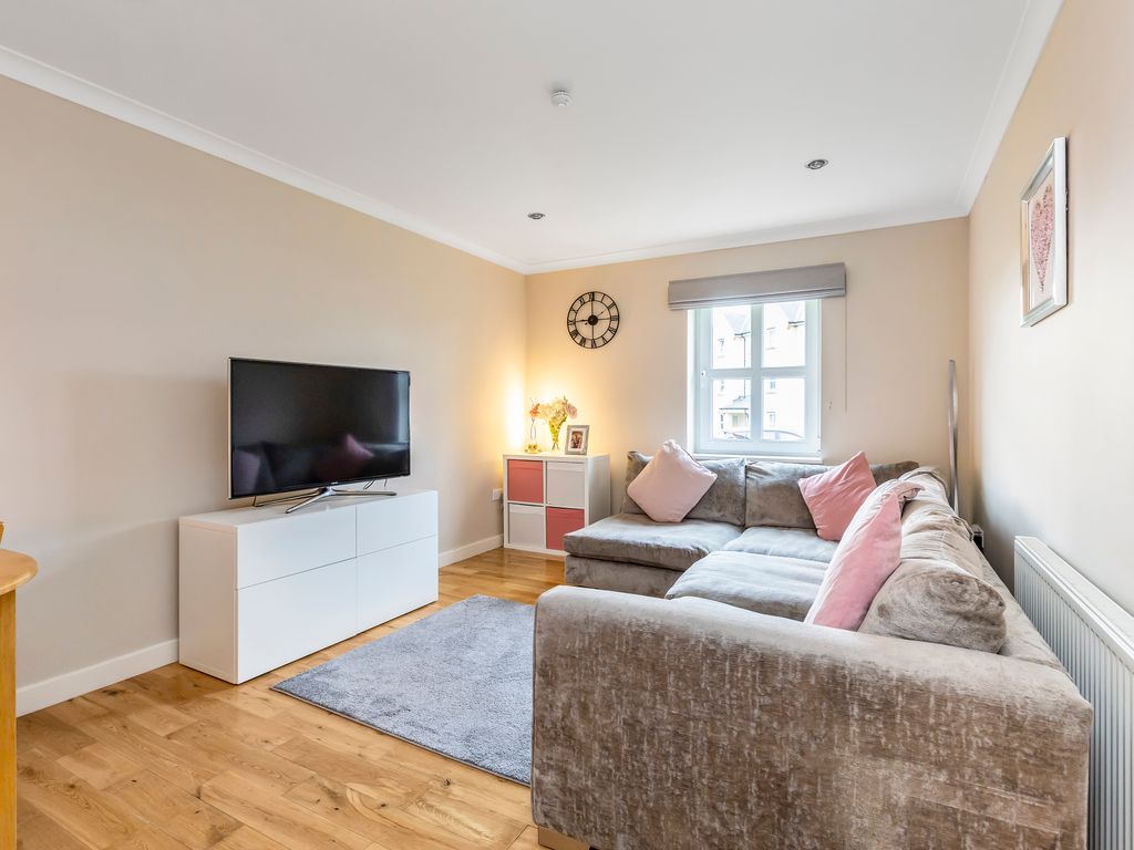 2 bed flat for sale in 133 Burnbrae Road, Bonnyrigg, Midlothian EH19, £