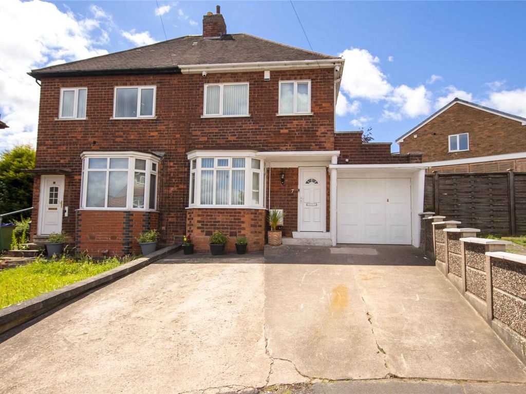 3 bed semidetached house for sale in Timothy Road, Tividale, Oldbury