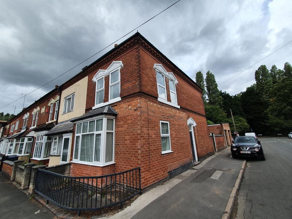 3 bed end terrace house to rent in Bond Street, Stirchley, Birmingham