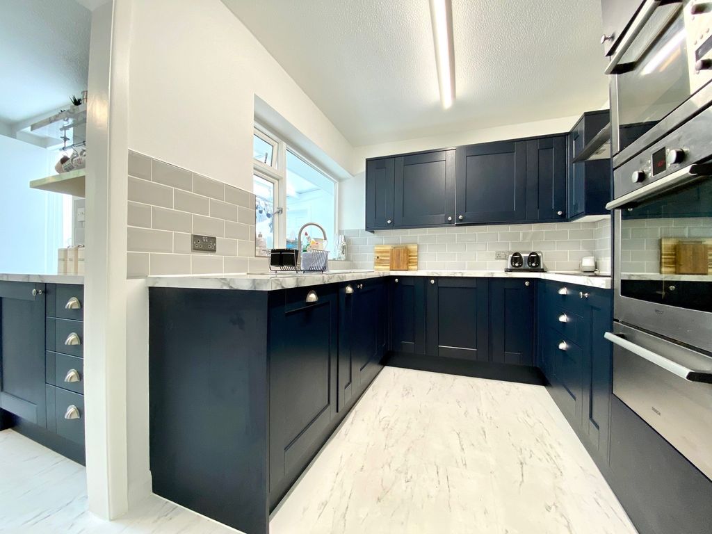 Room to rent in Horsham Road, Rusper, Horsham RH12 Zoopla