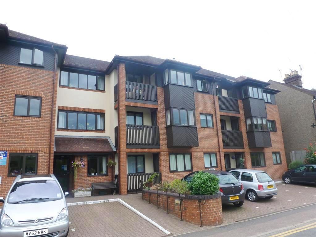 3 bed flat to rent in Cotterells Hill, Hemel Hempstead HP1 Zoopla