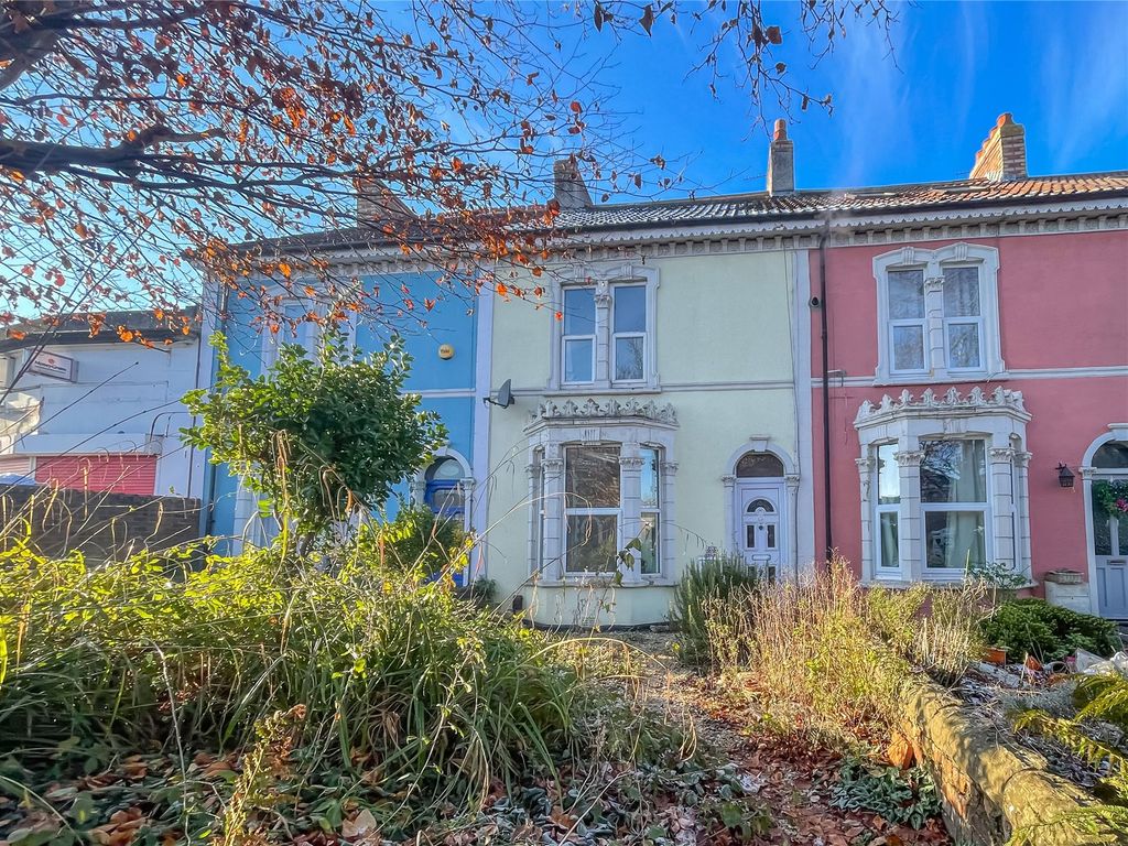 3 bed terraced house for sale in Tower Road South, Warmley, Bristol