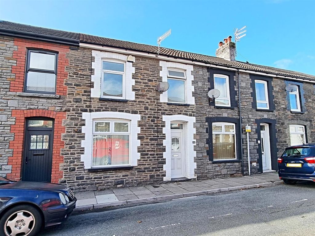 3 bed terraced house to rent in Middle Street, Trallwn, Pontypridd CF37