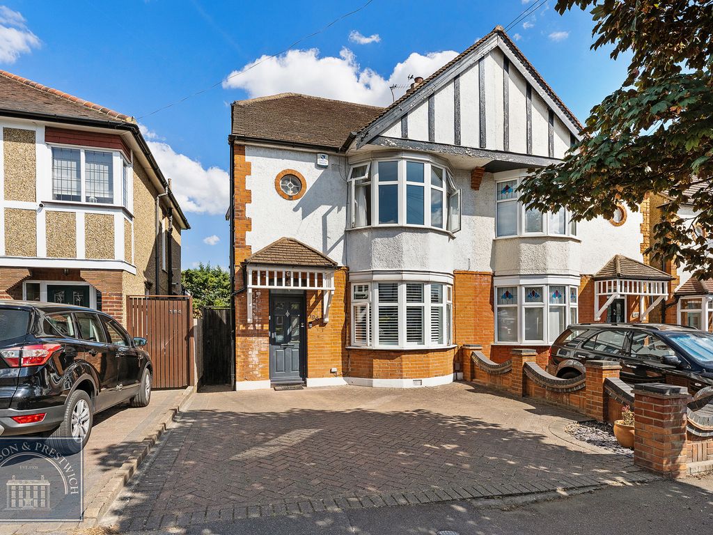 3 bed semidetached house for sale in St. Barnabas Road, Woodford Green