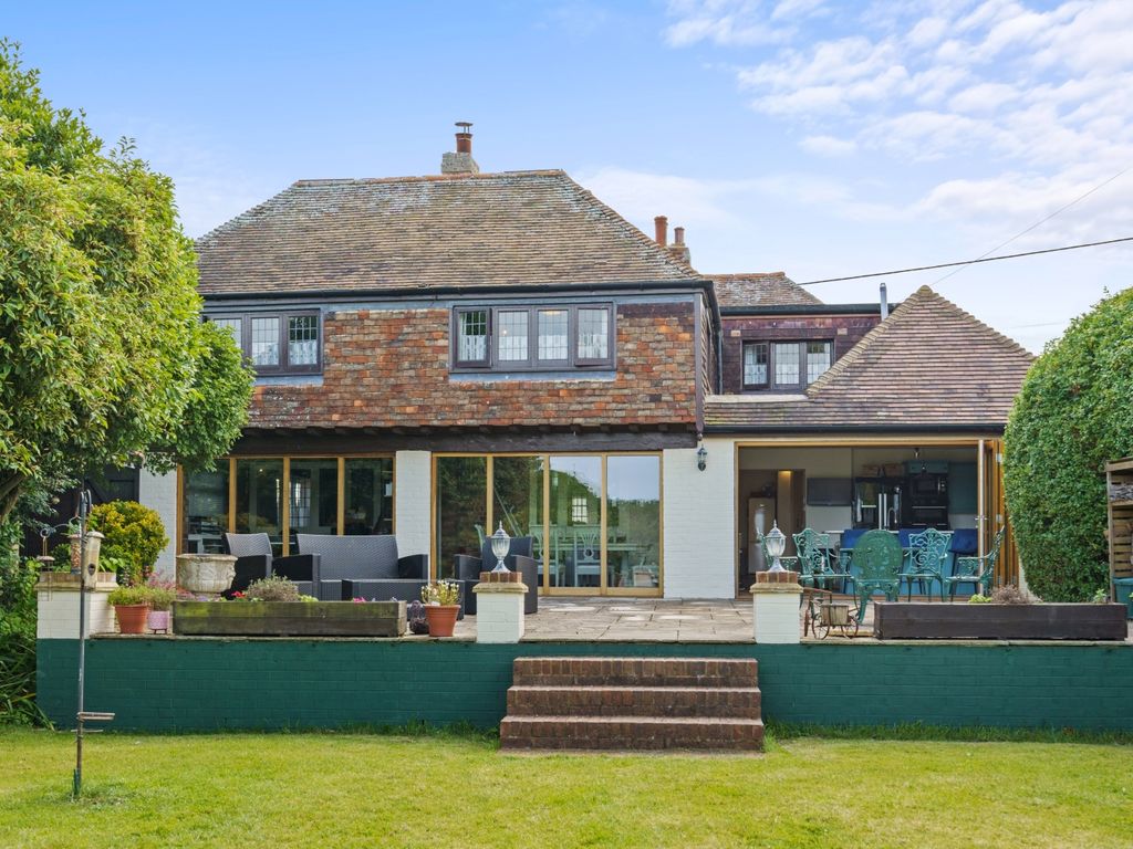 5 bed detached house for sale in Mill Road, Dymchurch, Romney Marsh