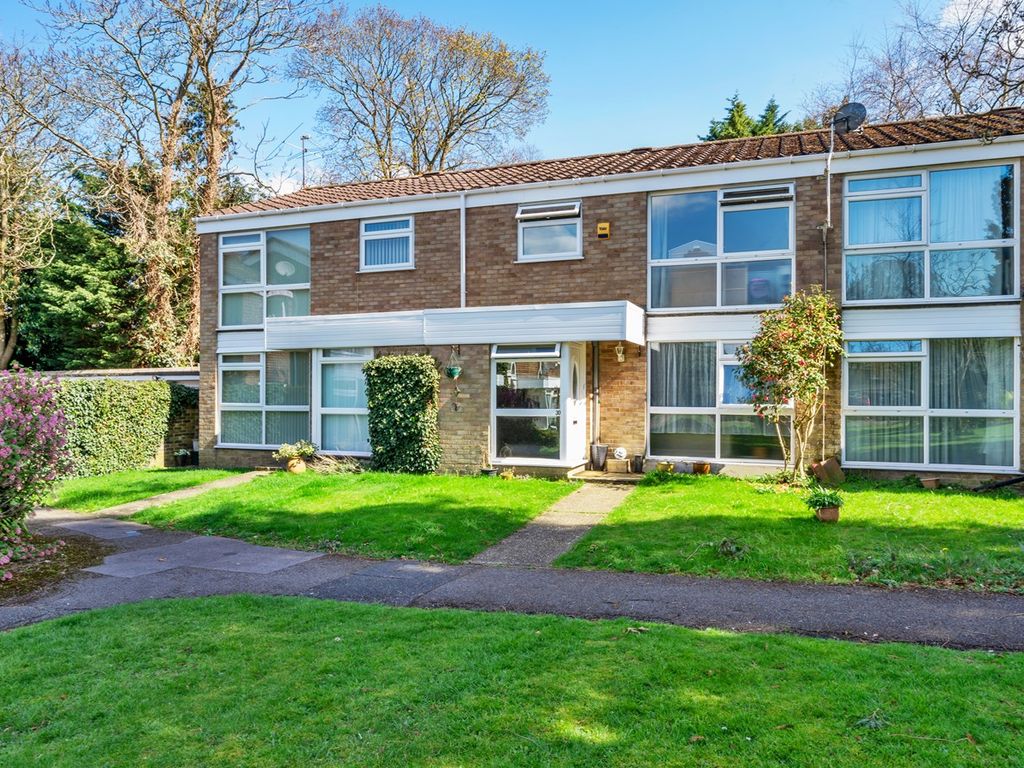 3 bed terraced house for sale in Netherby Park, Weybridge KT13 Zoopla