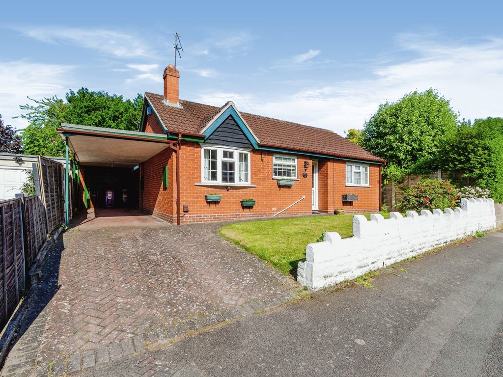 2 bed detached bungalow for sale in Grange Road, Tettenhall WV6 Zoopla
