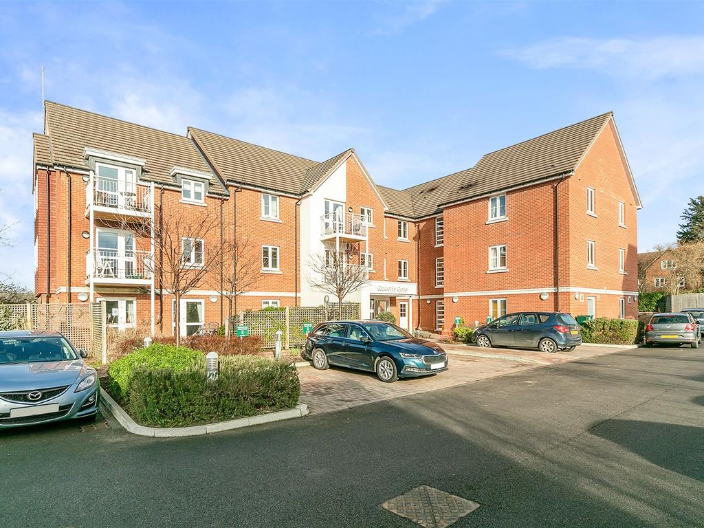 1 bed flat for sale in Wellington Road, Wokingham RG40 Zoopla