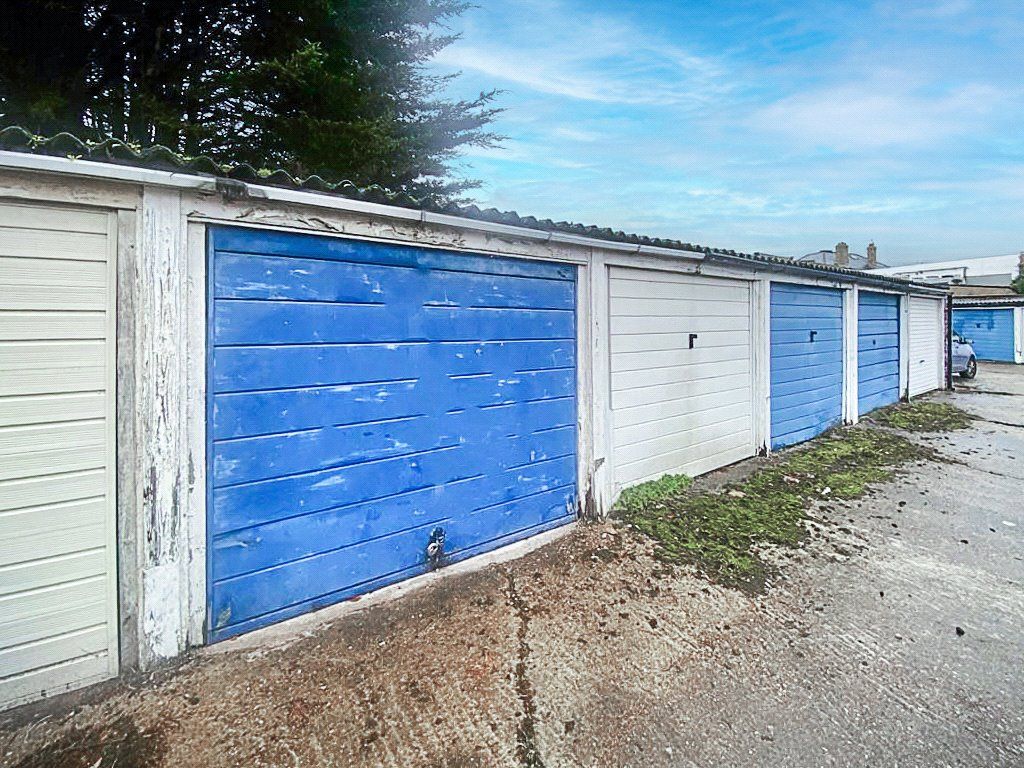 Land for sale in Brunswick Road, Bexleyheath DA6, £20,000 Zoopla