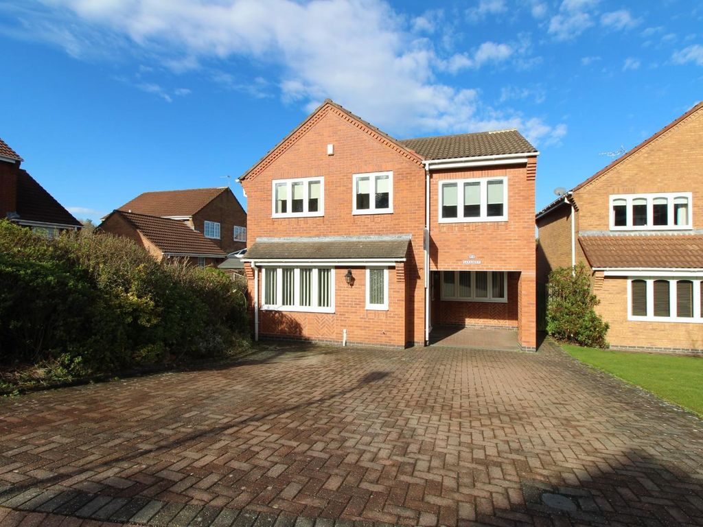 4 bed detached house for sale in Carisbrooke, Bedlington NE22 Zoopla