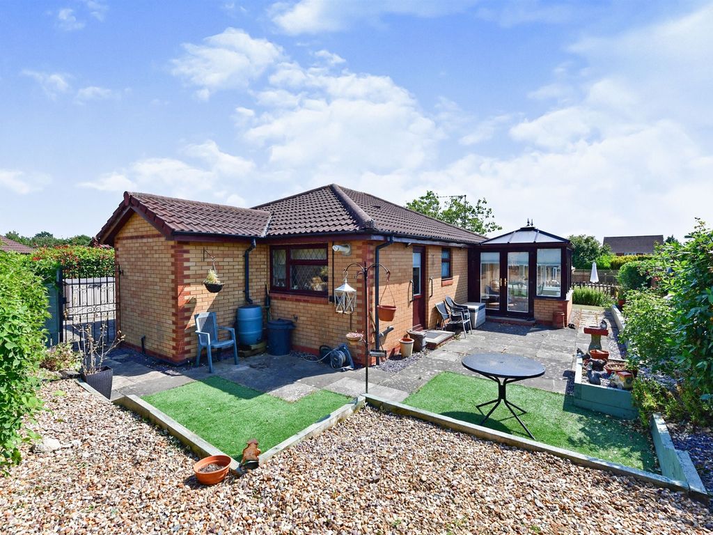 2 bed detached bungalow for sale in Wootton Brook Close, Northampton