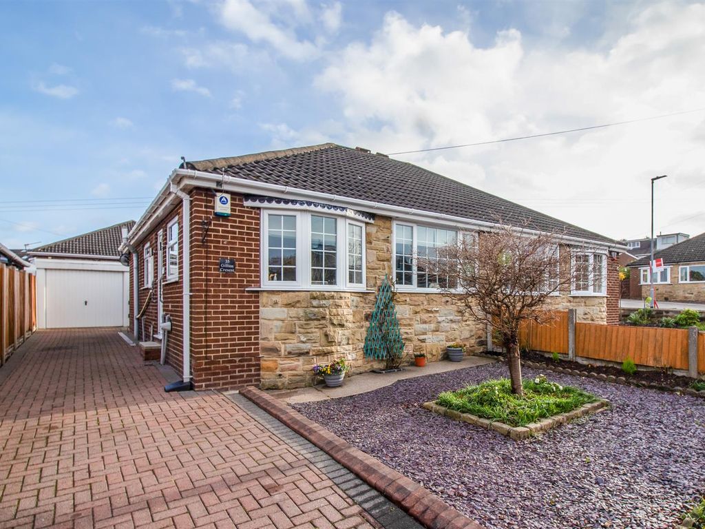 2 bed semidetached bungalow for sale in Gillion Crescent, Durkar