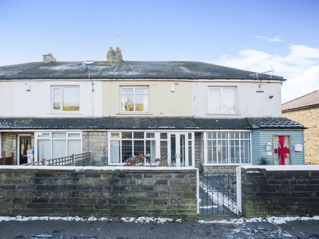 2 bed terraced house for sale in Claremount Road, Halifax, West