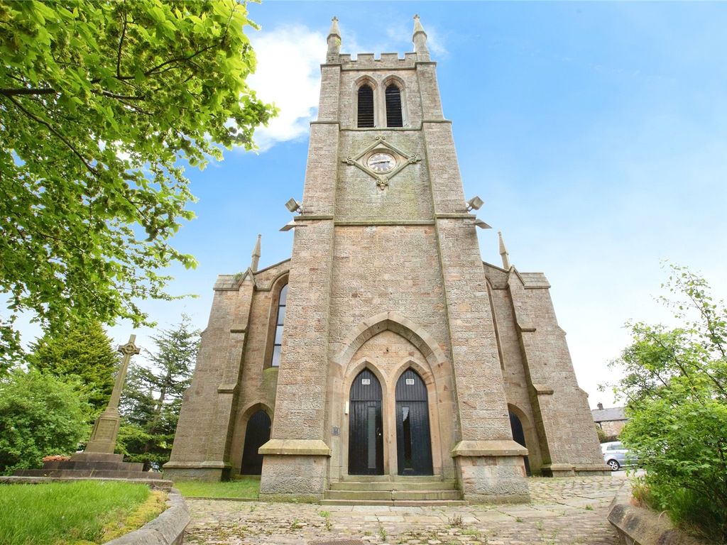 1 bed flat for sale in Accrington Road, Burnley, Lancashire BB11, £