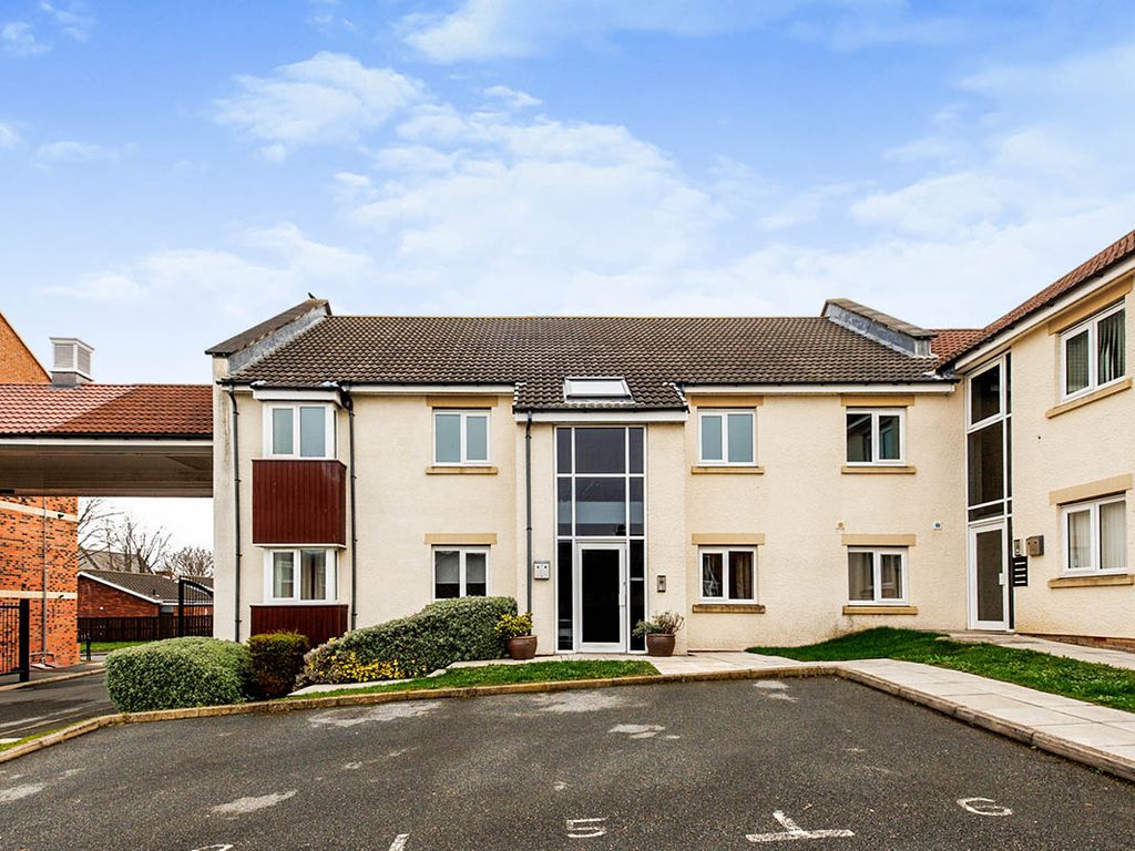 2 bed flat to rent in Ford Lodge, South Hylton, Sunderland, Tyne And