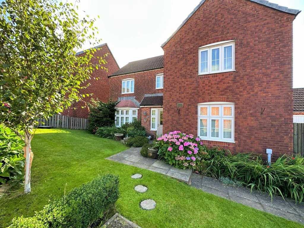 4 bed detached house for sale in Llewellyns View, Gilfach Goch, Porth