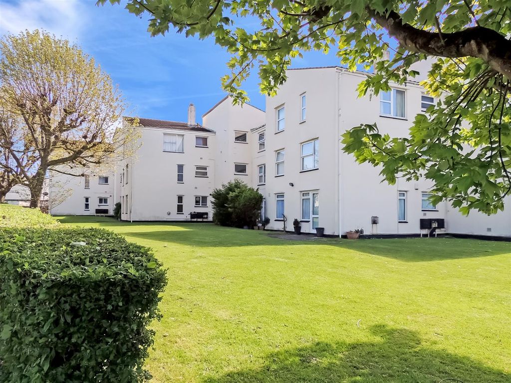 1 bed flat to rent in Pinkhams Twist, Whitchurch, Bristol BS14, £895