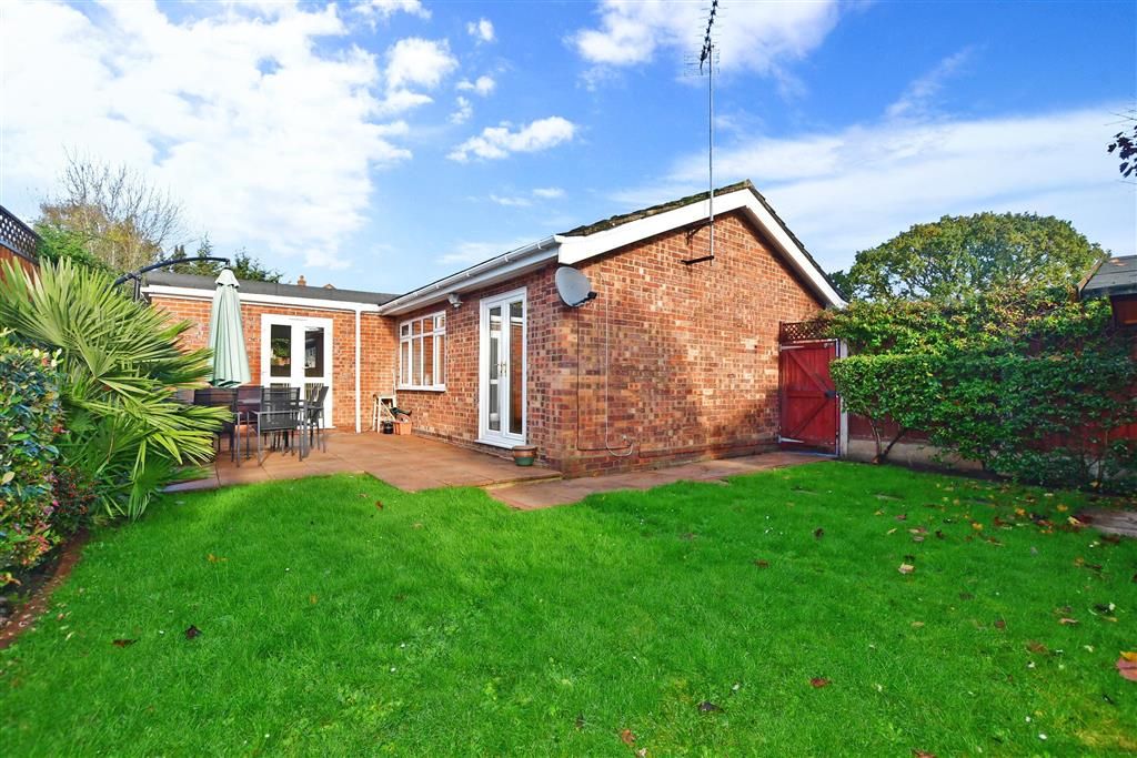 3 bed detached bungalow for sale in Long Green, Chigwell, Essex IG7