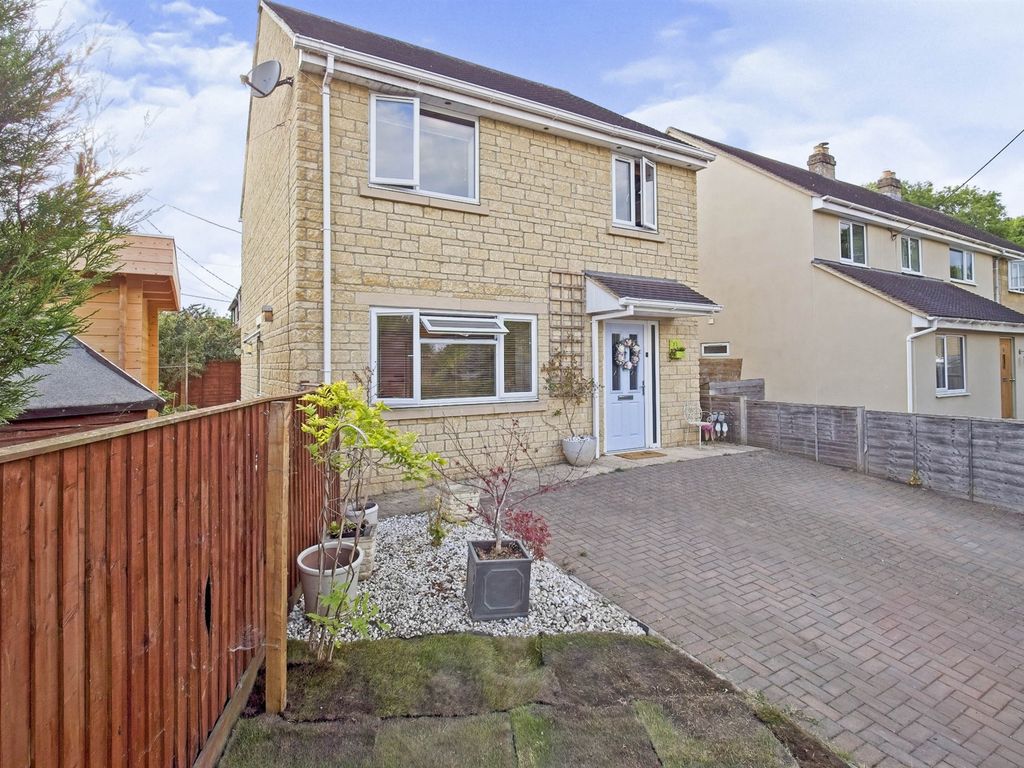3 bed detached house for sale in Curtis Orchard, Broughton Gifford, Melksham SN12 Zoopla