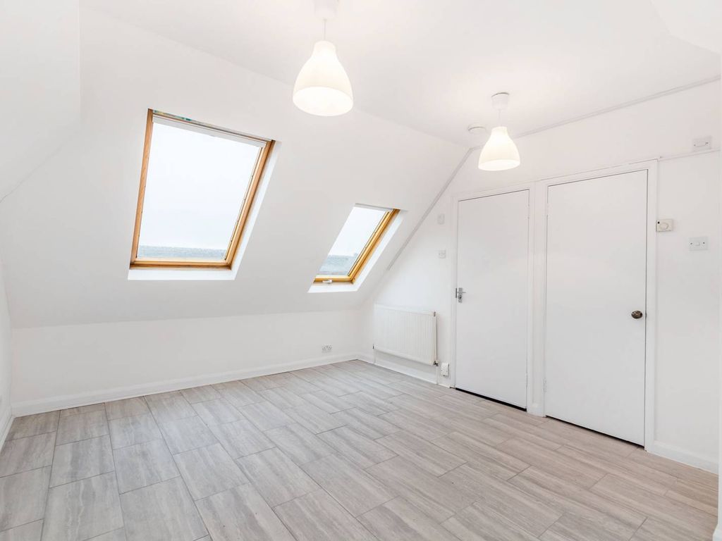 Greenford Road, Perivale, Greenford UB6