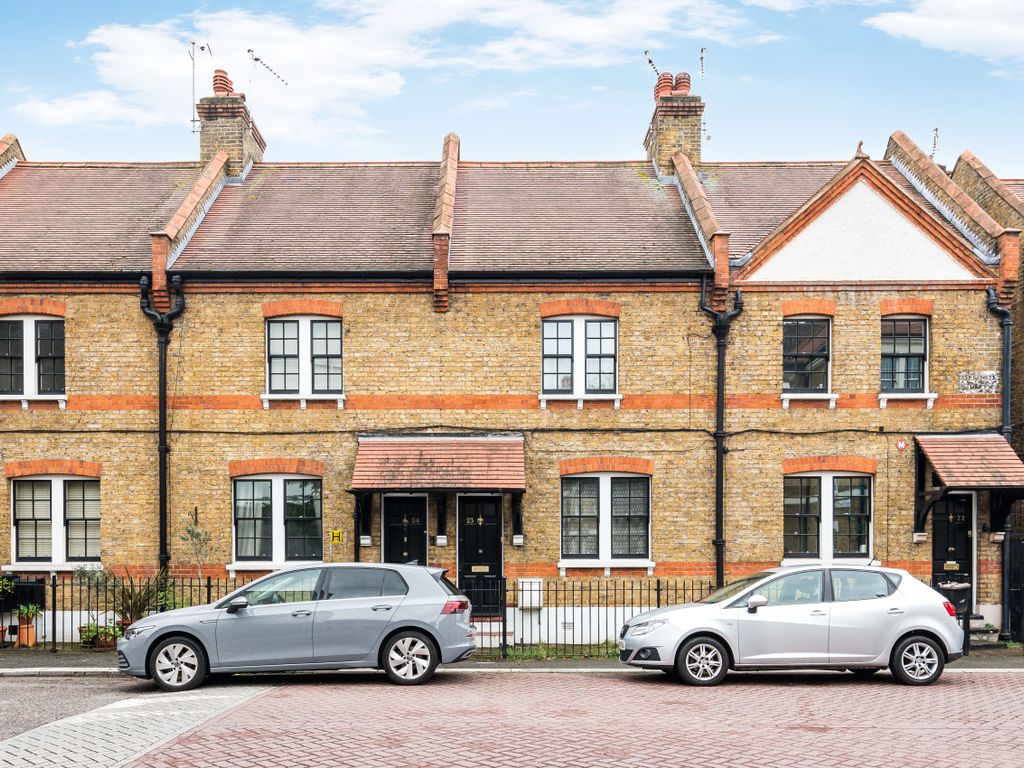 2 bed terraced house for sale in Ufford Street, London SE1, £900,000