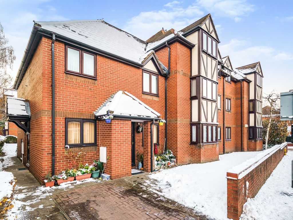1 bed property for sale in Leafield, Luton LU3 Zoopla